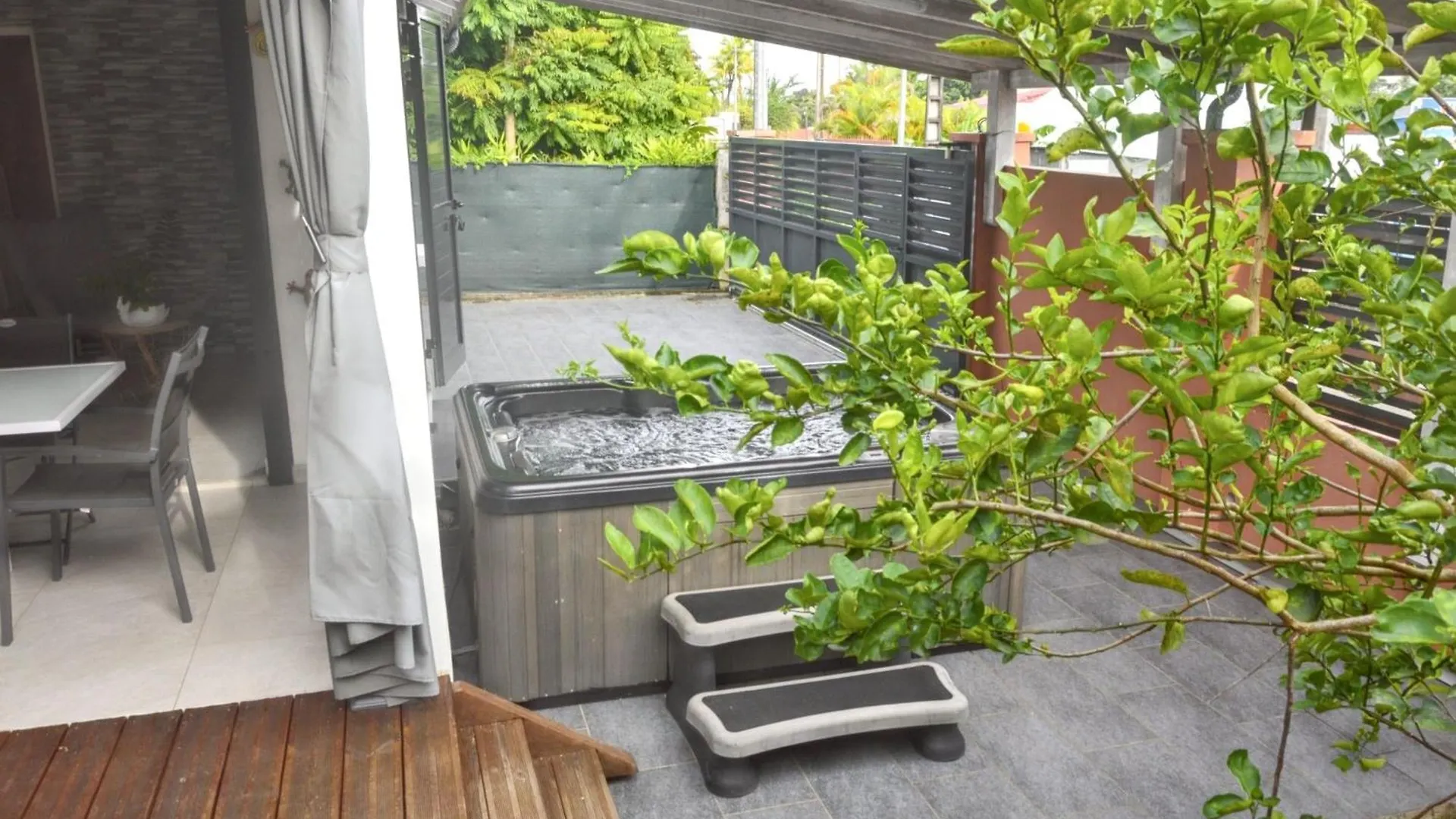 Maison Charmante A Petit-Bourg Avec Jardin Et Spa 0*,  Γουαδελούπη